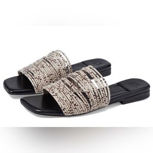 NWOB MARC FISHER LTD SANDALS